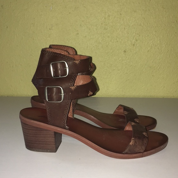 Lucky Brand good condition Size 8. Good condition. - Picture 2 of 14